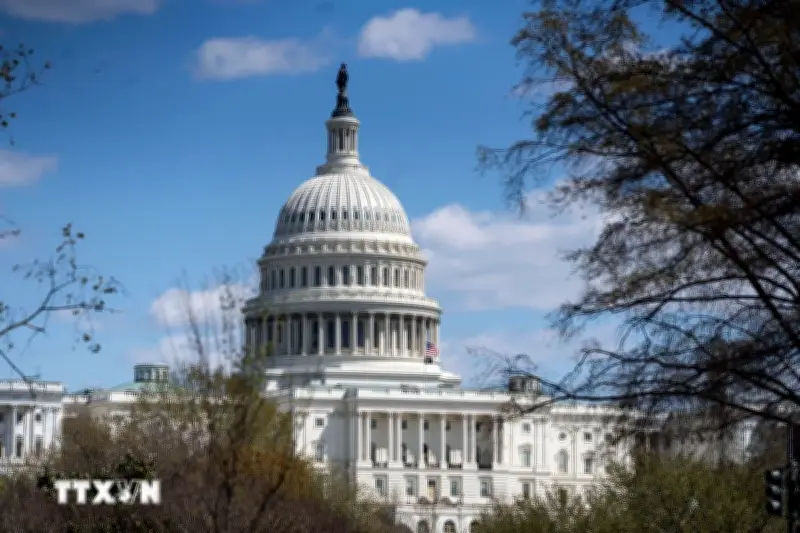 Đảng Dân chủ Mỹ đề xuất bãi bỏ Điều 122 để hạn chế quyền áp thuế của Tổng thống