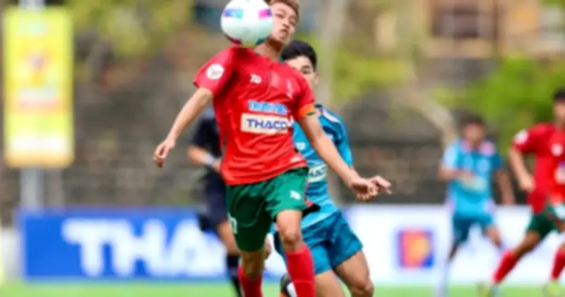 Đồng đội cũ của Lý Đức tỏa sáng, ghi bàn đẹp mừng ngày 8/3 cho ĐH Công nghệ Đồng Nai