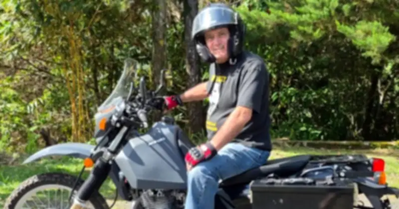 Ông Lão 77 Tuổi Một Mình Đi Vòng Quanh Thế Giới Bằng Xe Máy