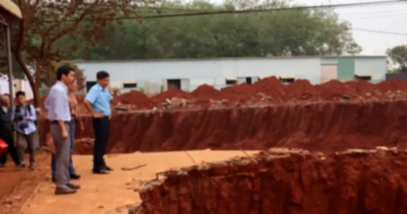 Đồng Nai: 8 hộ dân chênh vênh bên vực sâu được di dời tạm, hỗ trợ 36 triệu đồng