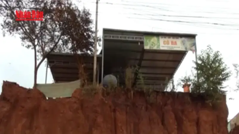 Đồng Nai chỉ đạo làm rõ tình trạng nhà dân chênh cao ven đường DT753