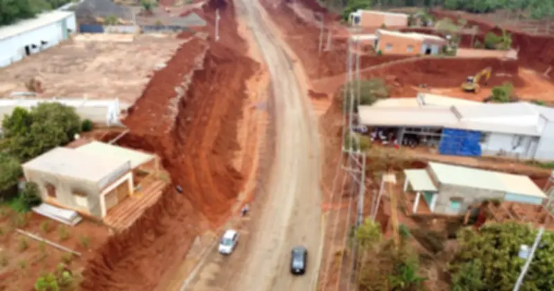 Đồng Nai: Chủ đầu tư họp xin lỗi dân vì dự án đường khiến nhà chênh vênh bên vực