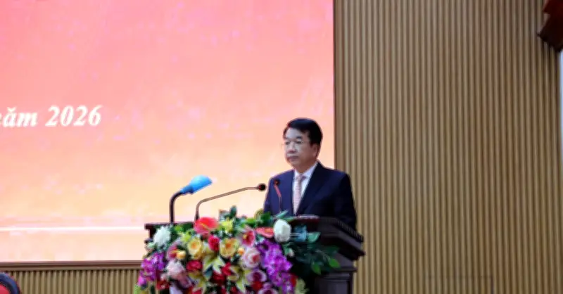 Ông Nguyễn Thành Bình chính thức nhận nhiệm vụ Chủ tịch UBND tỉnh Ninh Bình