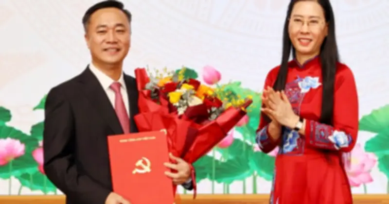 Ông Nguyễn Việt Hùng Nhận Chức Phó Bí Thư Tỉnh Ủy Khánh Hòa Nhiệm Kỳ 2025-2030