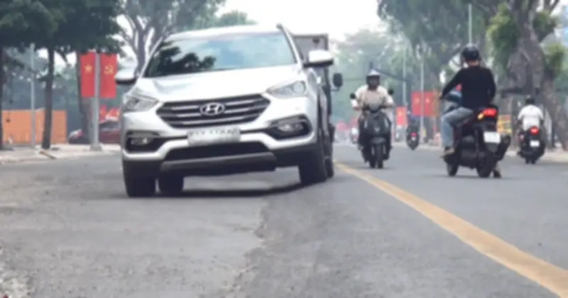 Đường số 3 Vĩnh Lộc: Hơn 100m bị 'bỏ quên' sau nâng cấp, hàng loạt vụ té ngã nguy hiểm