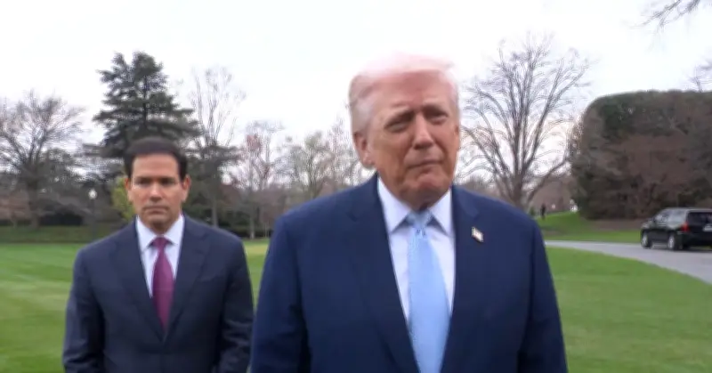 Ông Trump Cân Nhắc Thu Hẹp Chiến Dịch Quân Sự Tại Iran