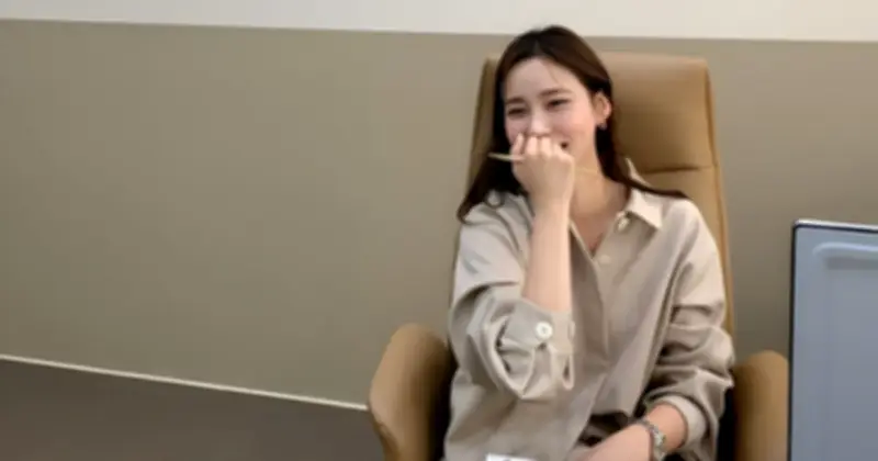 Ứng viên trẻ gây ấn tượng với câu trả lời sáng tạo về màu đỏ cho người mù