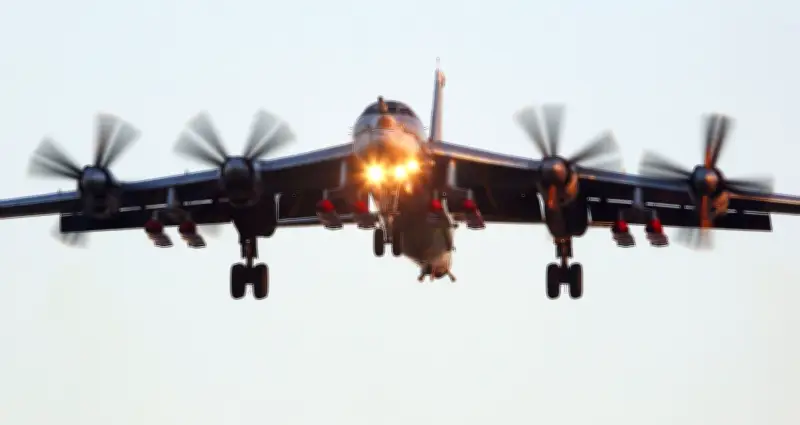 Nga có thể phát triển tên lửa Kh-101P phóng từ mặt đất giữa khó khăn chiến tranh