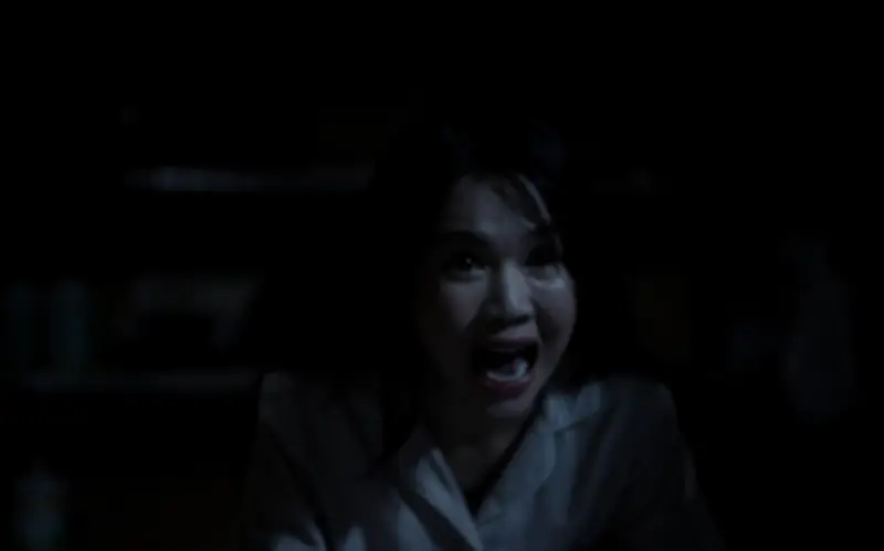 Ngọc Trinh Gây Sốc Với Hình Ảnh Lạ Lẫm, Khiến Khán Giả Tò Mò