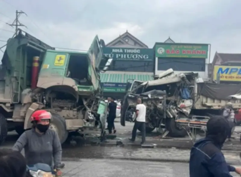 Nghe An: Tai nạn liên hoàn giữa 3 ô tô trên Quốc lộ 1A, một tài xế tử vong