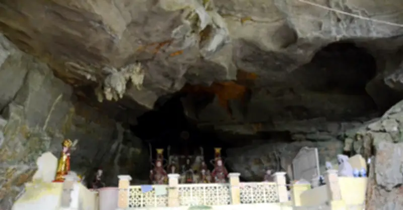 Ngôi chùa trong hang động từng là nơi làm việc của cố Tổng Bí thư Đỗ Mười