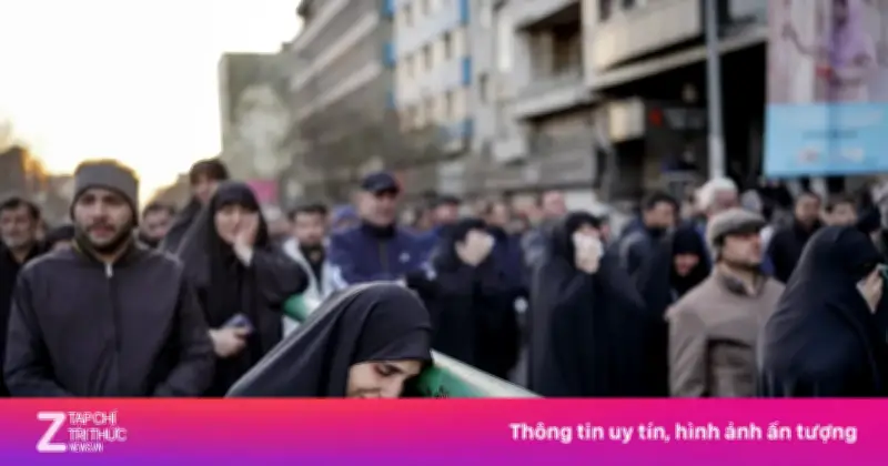 Người dân Iran xoay xở giữa 'mưa bom bão đạn' và khủng hoảng kinh tế