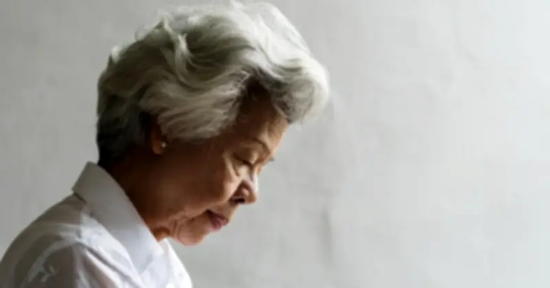 Người mẹ 90 tuổi xúc động khi con cháu dâng 35 mâm cỗ mừng thọ