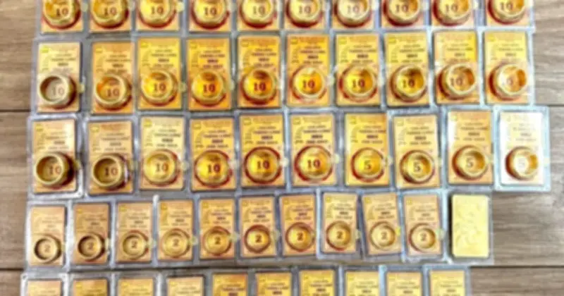 Người Mua Vàng Năm 2016: Hành Trình Tâm Lý Từ 'Rẻ Lắm' Đến 'Không Dám Bán'