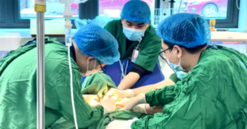 Người đàn ông bất ngờ hôn mê sau khi đi khám vì nuốt vướng