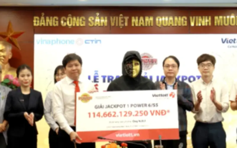 Người đàn ông Tây Ninh trúng giải Jackpot 1 Vietlott hơn 114 tỷ đồng