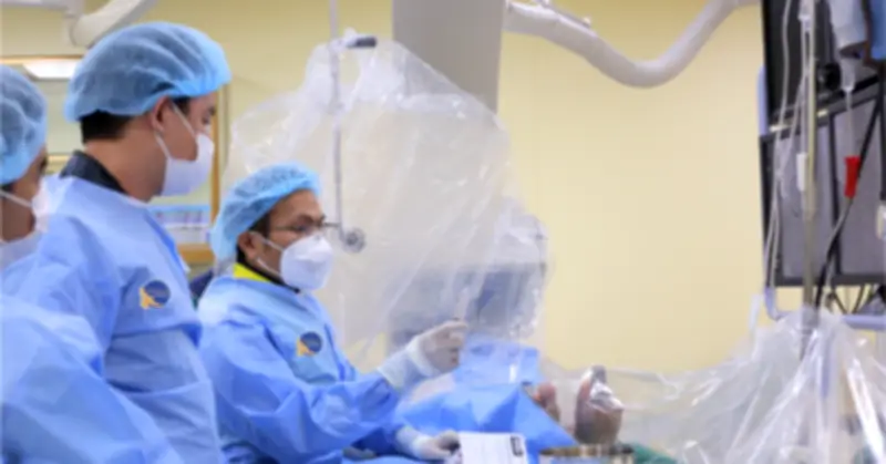 Người phụ nữ nhồi máu cơ tim khi đang dự tiệc, cảnh báo nguy cơ từ thói quen ăn uống