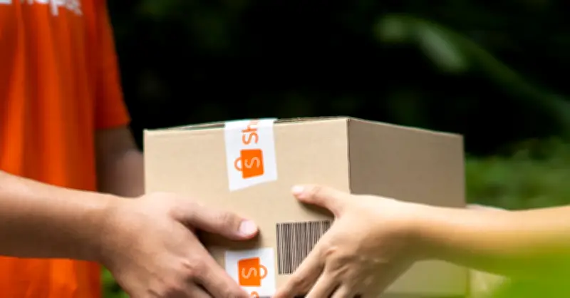 Người tiêu dùng Việt sẵn sàng trả thêm để nhận hàng nhanh hơn khi mua sắm trực tuyến