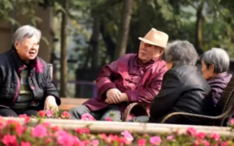 Người về hưu khôn ngoan cần tránh 3 kiểu người này để tuổi già bình an
