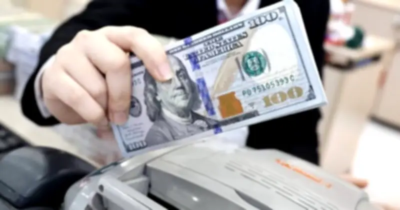 Ngân Hàng Nhà Nước Tăng Tỷ Giá Trung Tâm, USD Tiếp Tục Leo Cao Kịch Trần