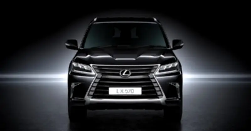 Ngân hàng đấu giá Lexus LX 570 giá khởi điểm 6 tỷ đồng, thu giữ nhiều ô tô bảo đảm