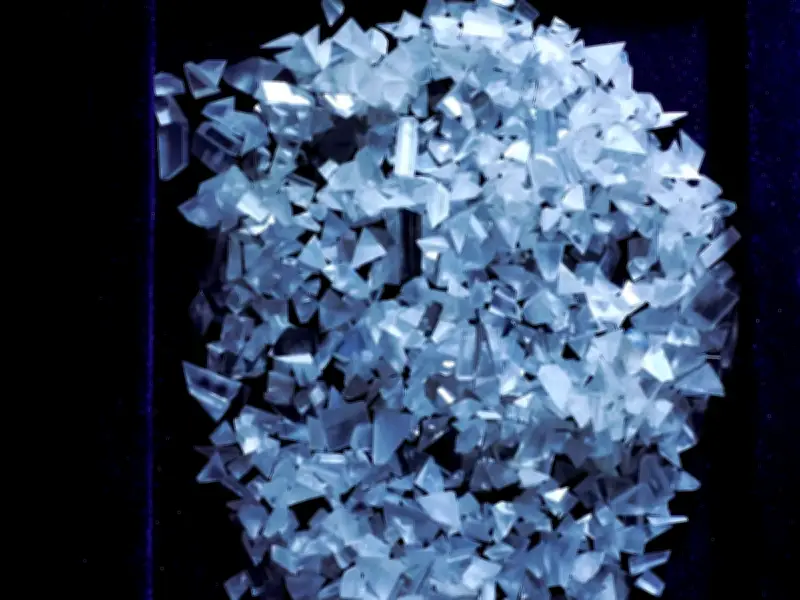 Ngành công nghiệp kim cương toàn cầu rơi vào khủng hoảng sau cú sốc kim cương nhân tạo