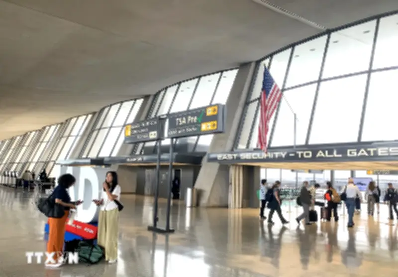 Ngành hàng không đối mặt thách thức lớn từ giá nhiên liệu tăng cao