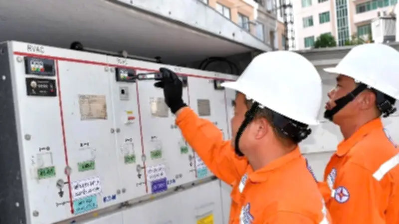 Ngành điện miền Nam nỗ lực bảo đảm cấp điện ổn định cho bầu cử Quốc hội