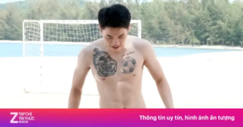 Nguyễn Đình Bắc khoe cơ bụng 6 múi gây bão mạng trong kỳ nghỉ Phú Quốc