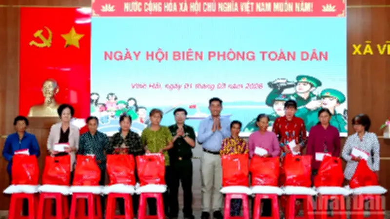 Ngày Biên phòng toàn dân tại Vĩnh Hải: Trao quà, củng cố an ninh biên giới