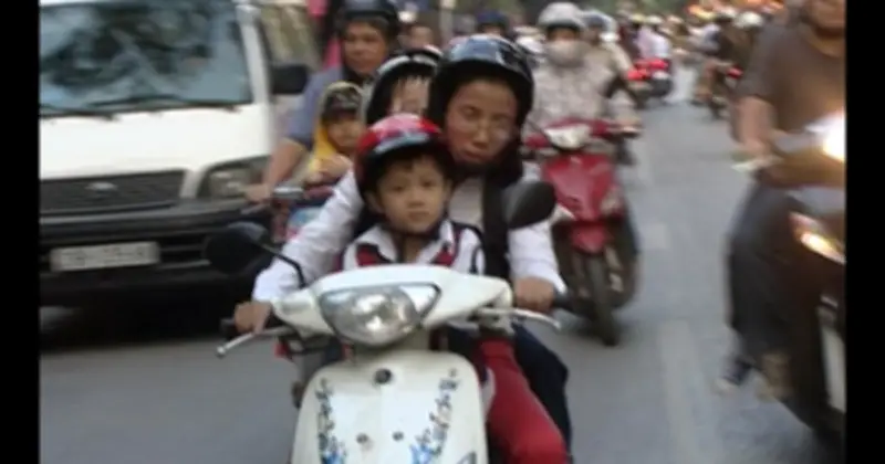 Nhà báo Trần Mai Anh chia sẻ về sức bền thầm lặng của phụ nữ trong xã hội