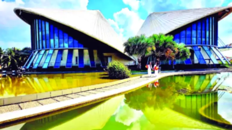 Nhà hát Cao Văn Lầu - Biểu tượng ba nón lá độc đáo được xác lập kỷ lục Việt Nam