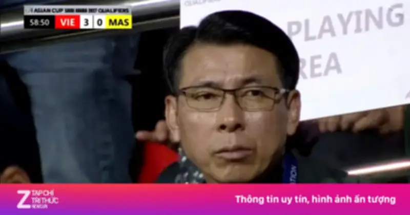 Ánh mắt thất thần của cựu HLV Malaysia và cú đúp gây bão của Xuân Son