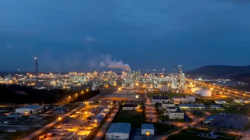 Nhà máy Lọc hóa dầu Nghi Sơn vượt khó, đảm bảo nguồn cung xăng dầu đến hết tháng 5/2026