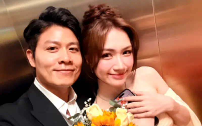 Nhạc sĩ Nguyễn Văn Chung được dạy thuyền với Hòa Minzy trong sự kiện âm nhạc