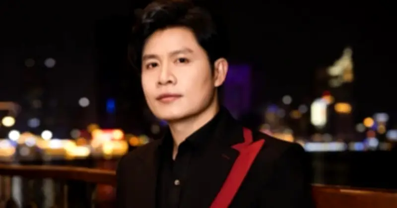 Nhạc sĩ Nguyễn Văn Chung: Từ 'Viết tiếp câu chuyện hòa bình' đến hành trình học tập ở tuổi 40