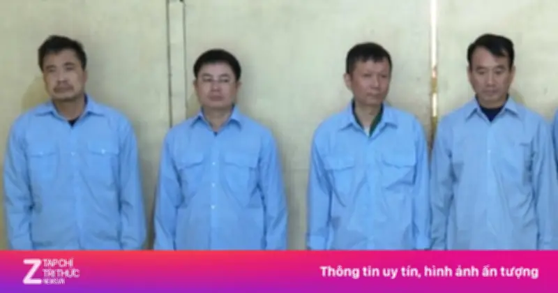 Nhóm Cựu Cán Bộ Trật Tự Xây Dựng Hà Nội Hầu Tòa Vì Nhận Tiền 'Bảo Kê' Sai Phạm