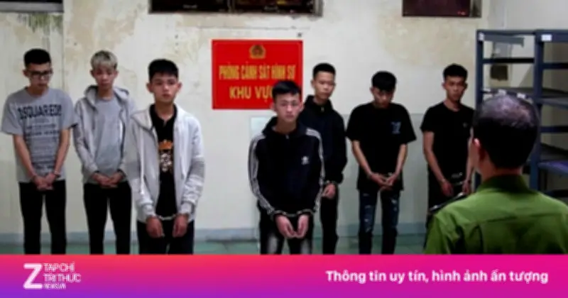 Nhóm thanh niên Quảng Ngãi ép xe, dùng rựa tấn công khiến một người tử vong