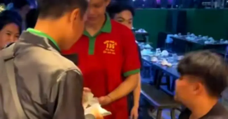 Nhân viên quán sườn Tây Ninh trúng số 16 tỉ đồng, hào phóng chia thưởng cho đồng nghiệp