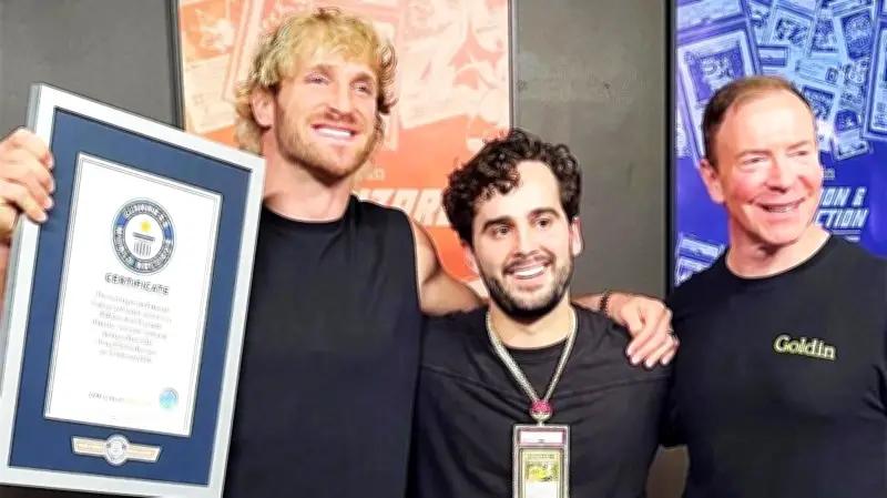 Nhật Bản ra mắt nhà sư robot AI, Vatican trùng tu kiệt tác Michelangelo