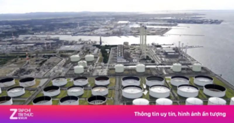 Nhật Bản xả 80 triệu thùng dầu dự trữ để 'cứu' giá xăng trước căng thẳng Trung Đông