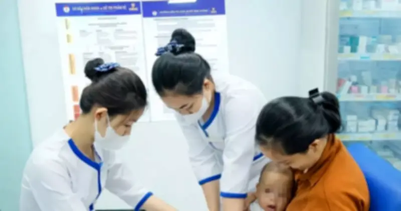 Nhu cầu tiêm vắc xin não mô cầu tăng đột biến 400% sau nhiều ca bệnh và tử vong