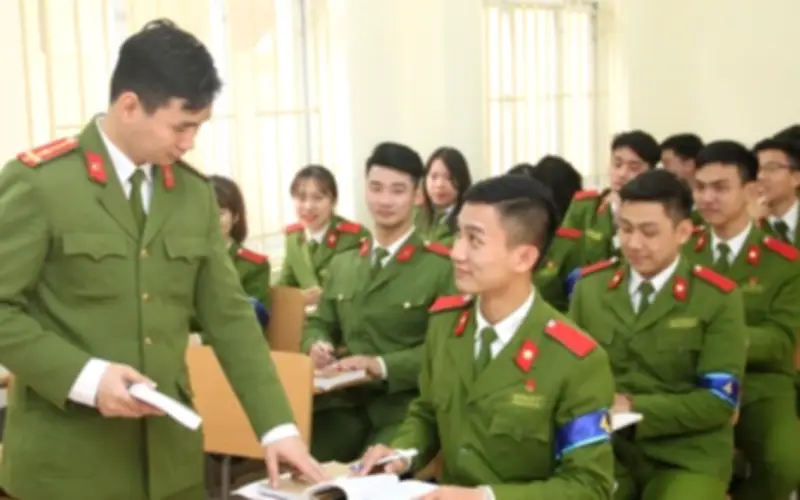 Năm 2026-2027: Áp dụng phương thức tuyển sinh mới cho cán bộ Công an nhân dân