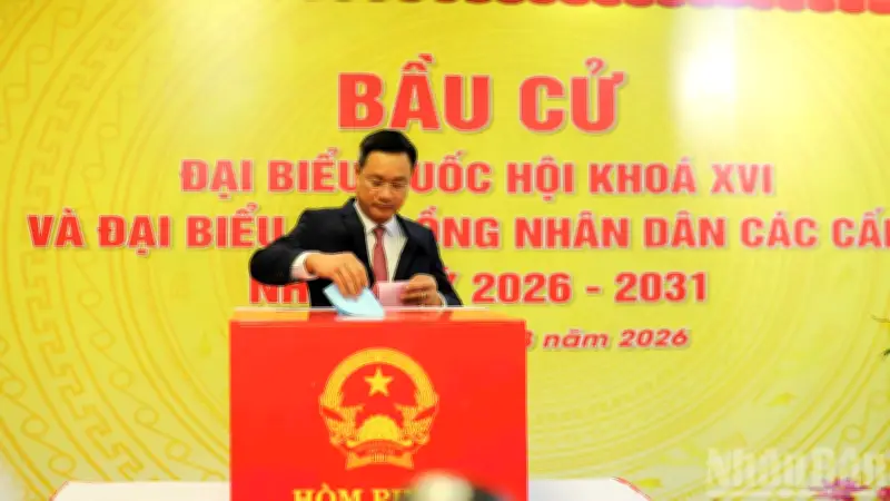 Đà Nẵng khai mạc bầu cử Quốc hội khóa XVI: Cử tri hăng hái thực hiện quyền công dân