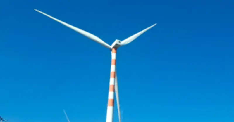 Năng Lượng Tái Tạo: Con Đường Tất Yếu Cho Tăng Trưởng Kinh Tế Bền Vững