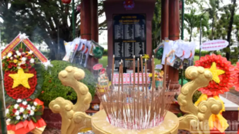 Đà Nẵng tưởng niệm 38 năm sự kiện Gạc Ma, tri ân 10 liệt sĩ quê hương