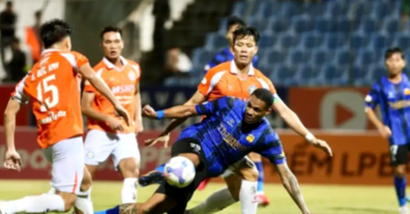 Đà Nẵng và HAGL hòa nhau trong trận cầu kịch tính vòng 16 V-League 2025/26