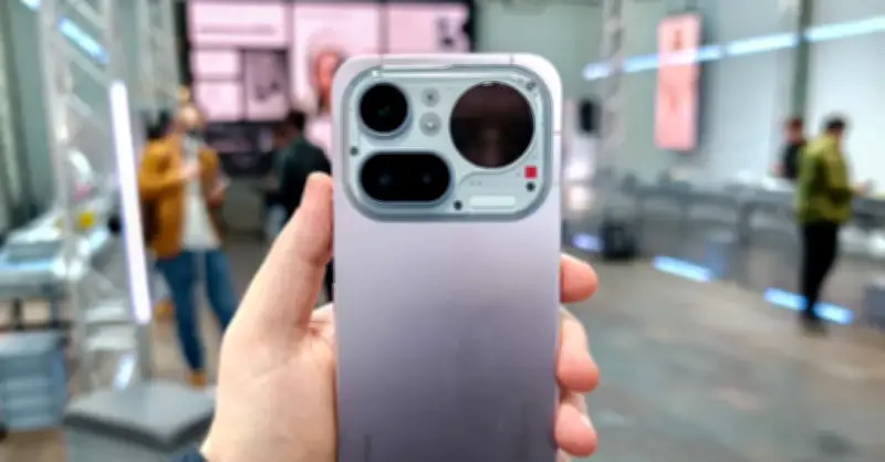 Nothing Phone (4a) Pro ra mắt tại MWC: Zoom 140x gây sốc nhưng là zoom kỹ thuật số