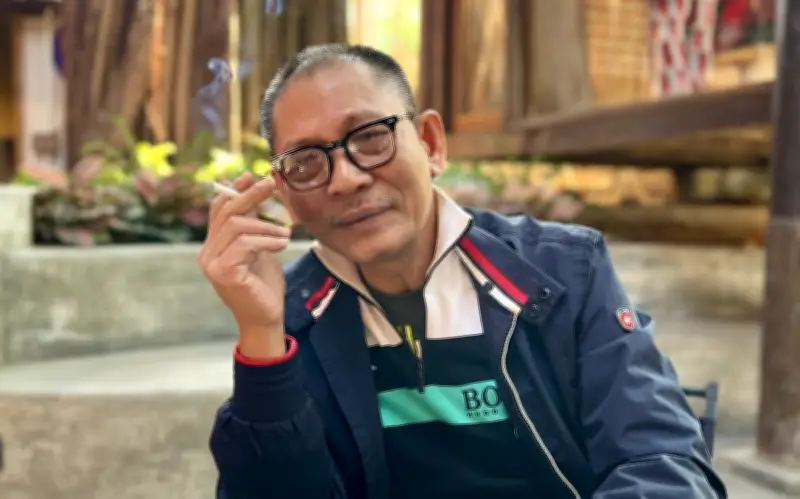 NSND Đức Long: Độc thân tuổi U70, không nhà lầu xe hơi, chỉ dùng xe bus dành cho người già