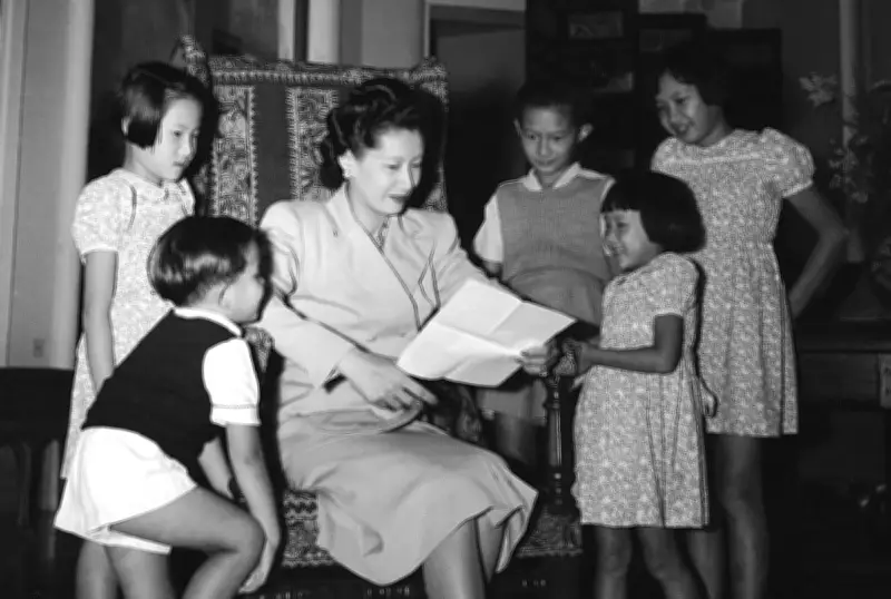 Đạo diễn 'Hoàng Hậu Cuối Cùng' về Việt Nam, tìm hiểu cuộc đời Nam Phương Hoàng Hậu